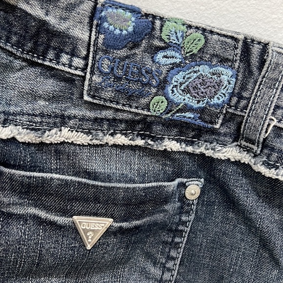 Adorable denim guess skirt with flowery ruffles on bottom - Picture 7 of 7